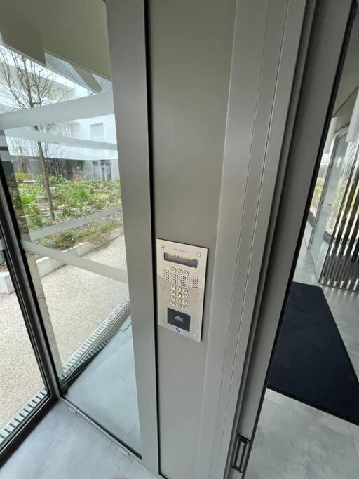 Magnifique Appartement Sur La Seine Alfortville Luaran gambar